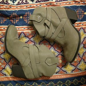 Tan Rocket Dog Booties Size 10